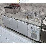 Refrigerated Counter with Marble top 3 doors Depth 800mm | Adexa PA20