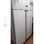800lt Commercial Refrigerator Stainless Steel Upright cabinet Twin door GN2/1 Fan assisted cooling | Adexa R800S
